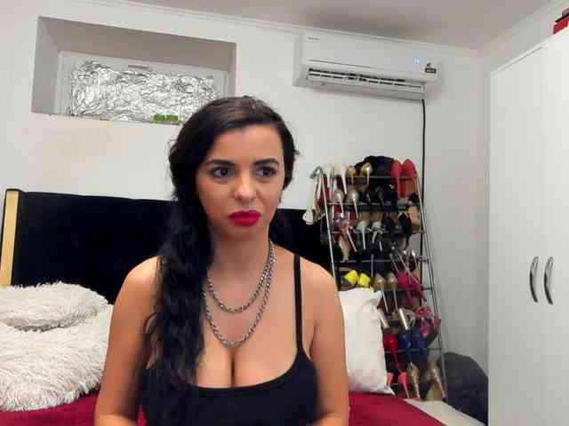 JuliaHayes