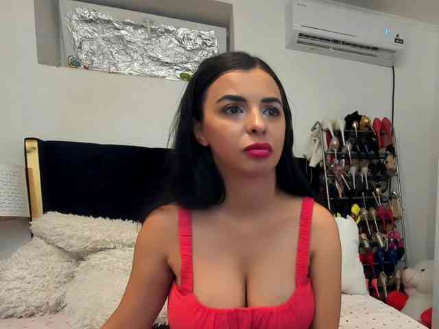 JuliaHayes webcam