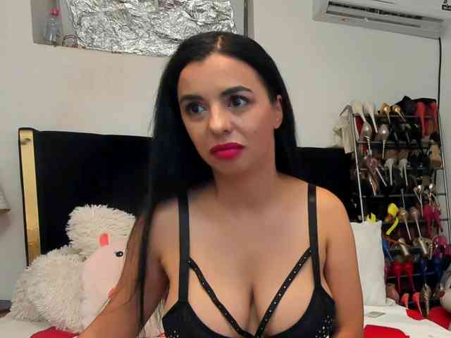JuliaHayes webcam