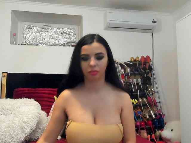 JuliaHayes