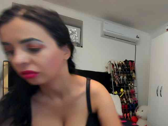 JuliaHayes webcam