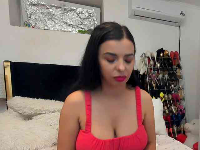 JuliaHayes webcam