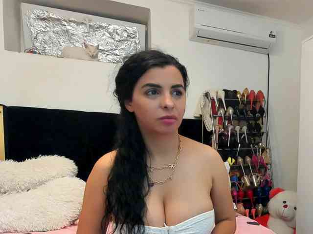 JuliaHayes webcam