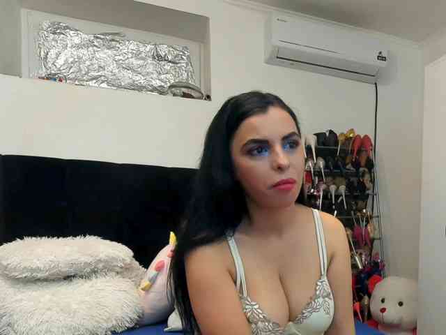 JuliaHayes