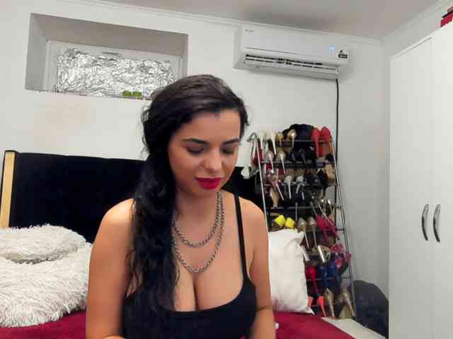 JuliaHayes90