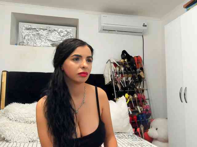 JuliaHayes webcam