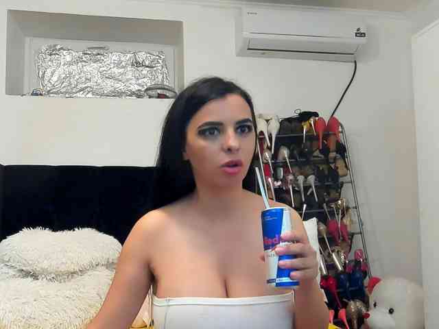 JuliaHayes