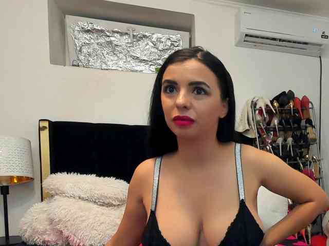 JuliaHayes90 JuliaHayes90