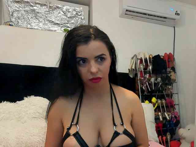 JuliaHayes webcam