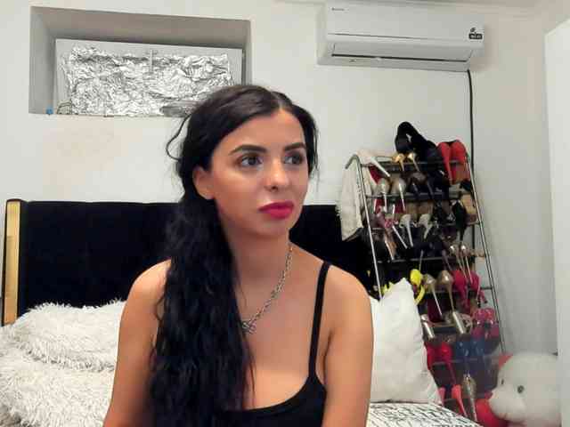 JuliaHayes webcam
