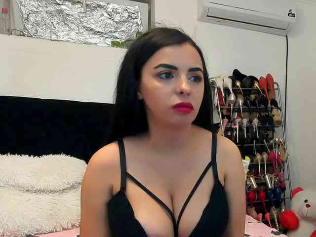 JuliaHayes90