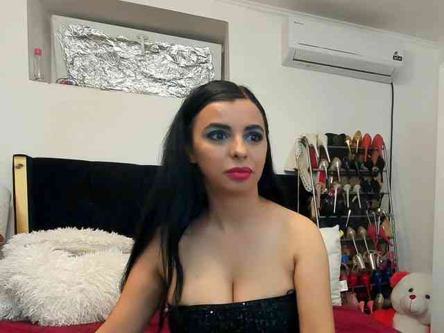 JuliaHayes90 JuliaHayes90