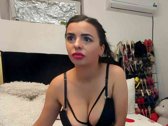 JuliaHayes webcam