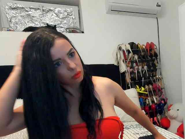 JuliaHayes