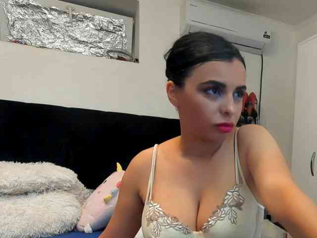 JuliaHayes
