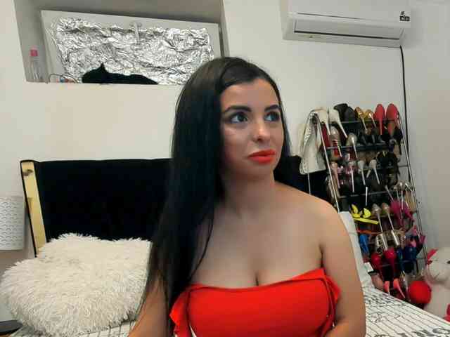 JuliaHayes