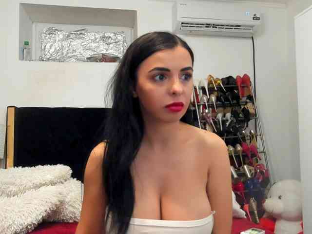 JuliaHayes