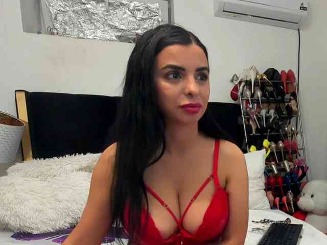 JuliaHayes webcam