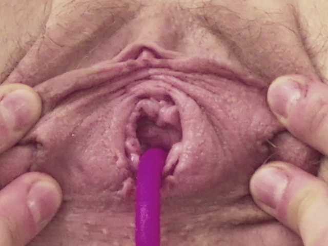 AndreElis live cam on BongaCams