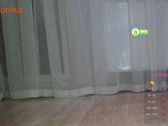 _Desirable_ — live female cam