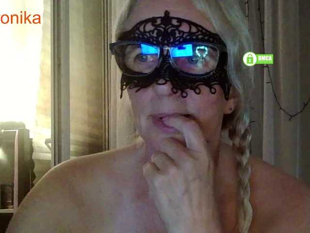 Desirable3 live cam