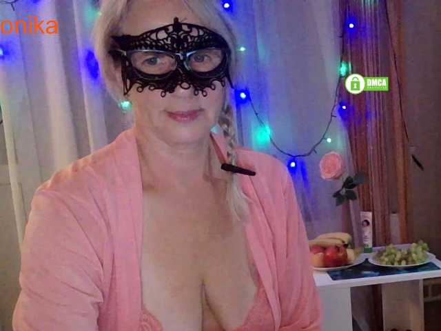 _Desirable_ live cam preview