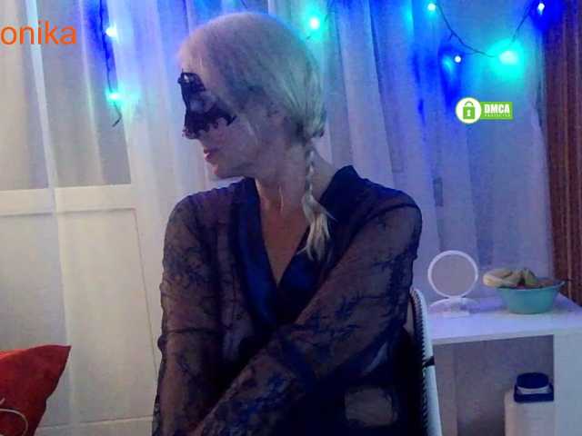 Desirable3 live cam on BongaCams