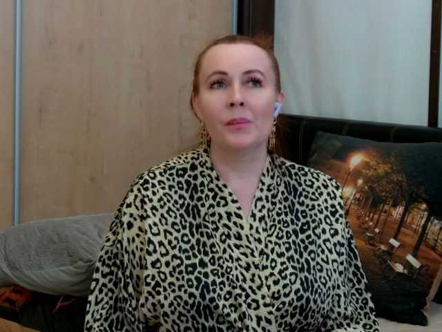 IrennaShine live cam preview