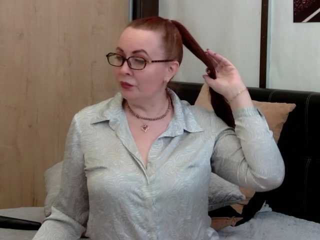 IvettaShine live cam on BongaCams