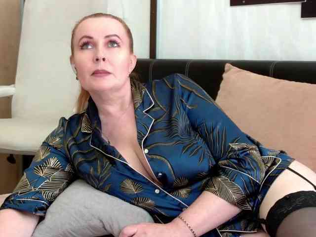 IrennaShine webcam