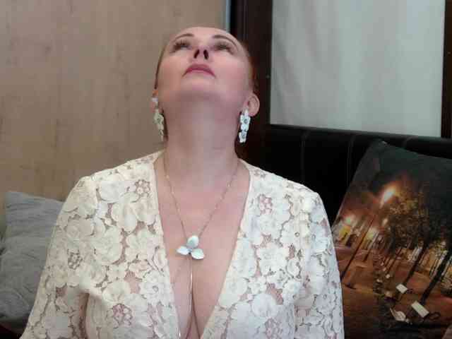 IrennaShine webcam