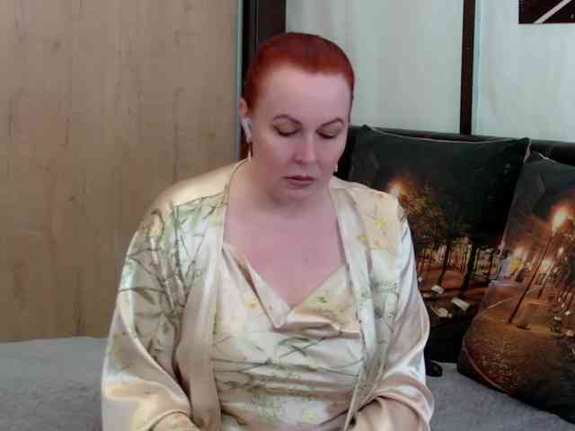 IvettaShine Sex Cam Show