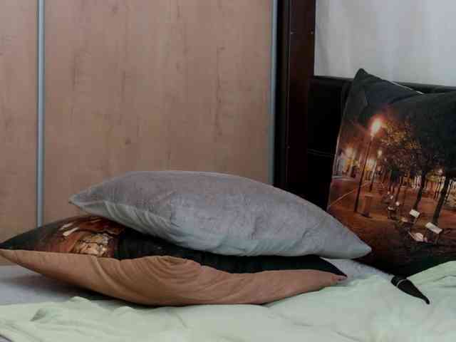 IrennaShine webcam