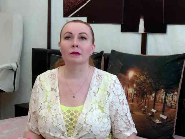 IrennaShine webcam