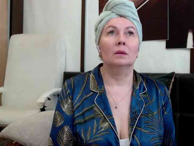 IrennaShine webcam