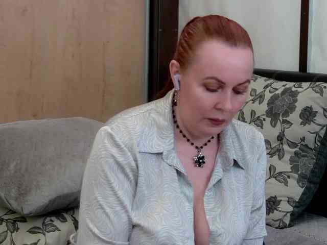 IvettaShine Sex Cam Show