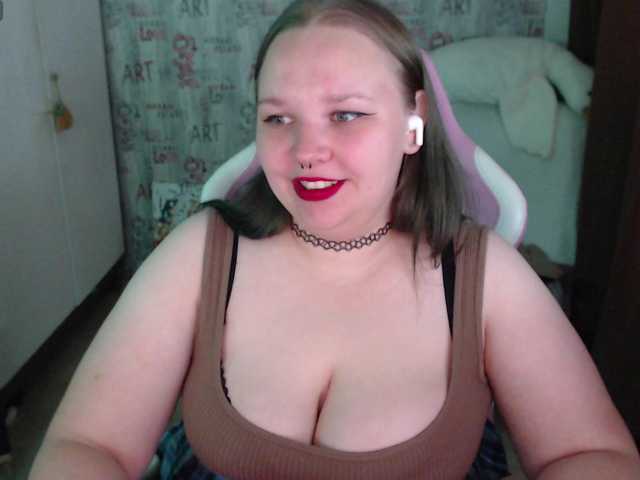 -MeooW- — live female cam