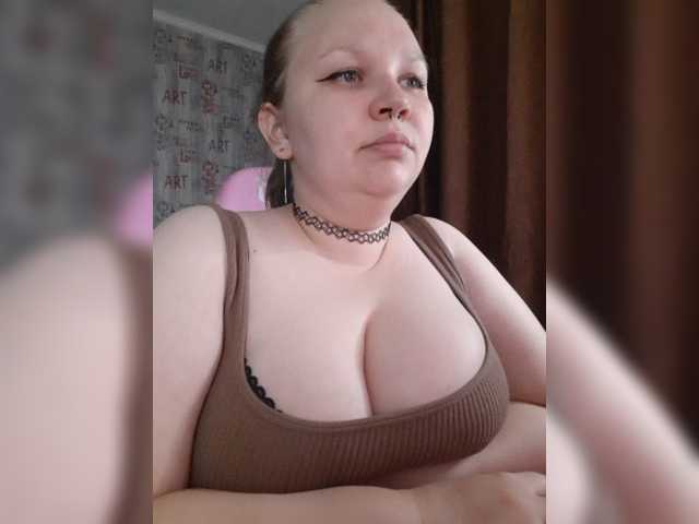 Irinkakissa, en directo ahora en BongaCams