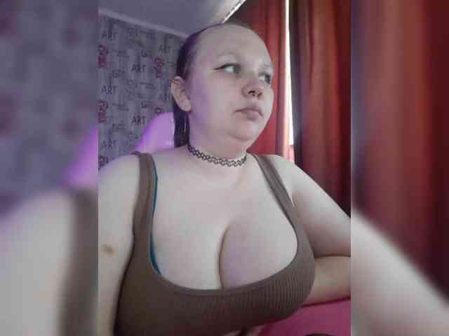 -meoow-'s cam show statistics and live stream