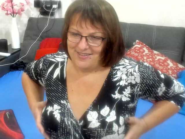 KyliePage1