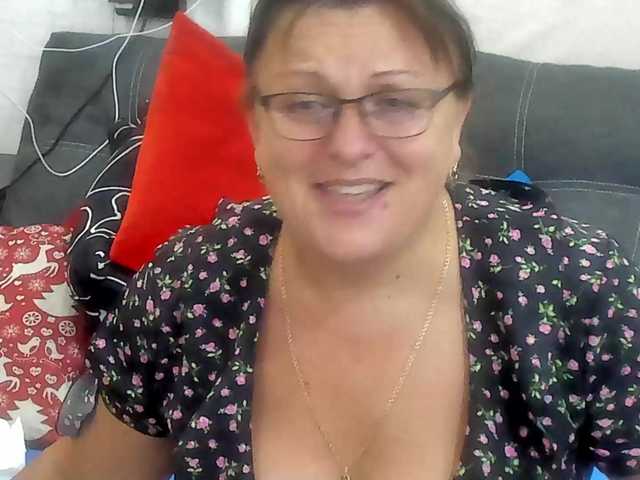 KyliePage1