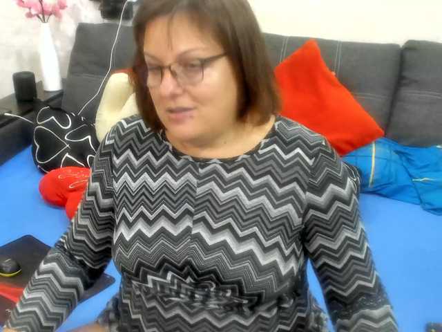 KyliePage1