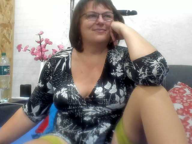 KyliePage1