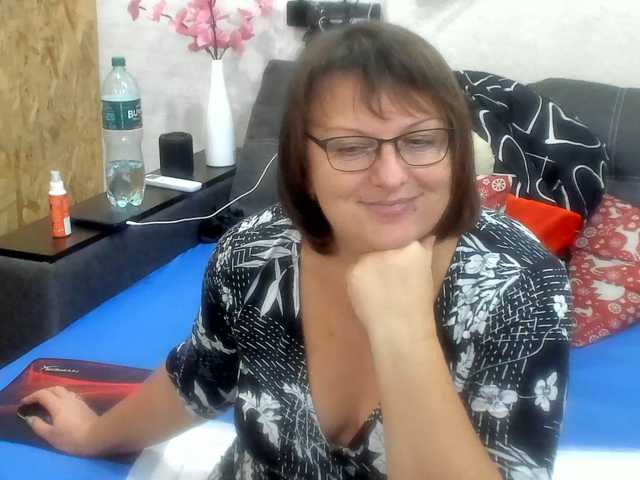 KyliePage1