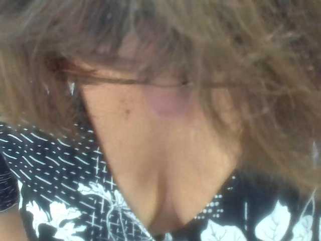 KyliePage1