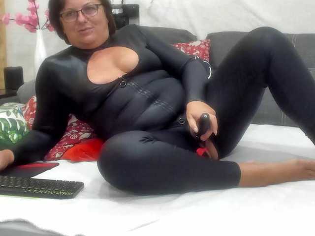KyliePage1