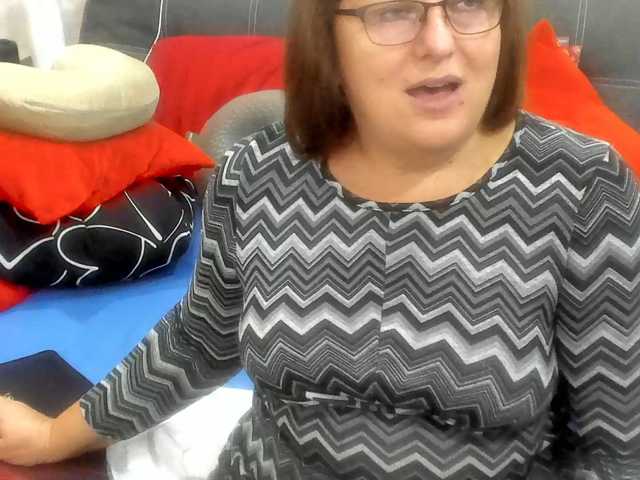 KyliePage1