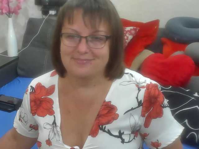 KyliePage1 live cam