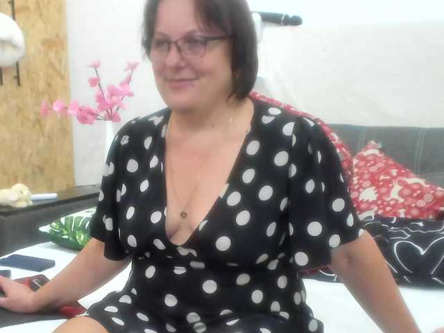 KyliePage1 live cam on BongaCams