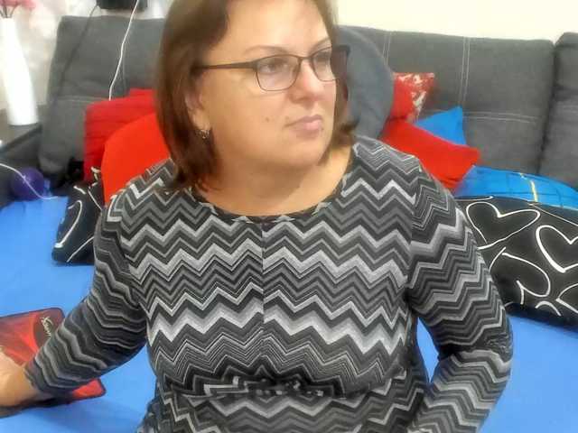 KyliePage1